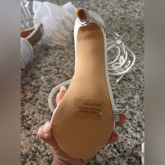 Fantasy butterfly heels - Picture 3 of 5